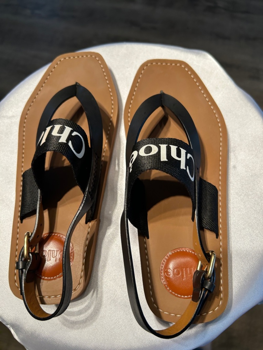 Chloe Logo Black & Tan “Woody” Leather Sandals - Picture 4 of 6